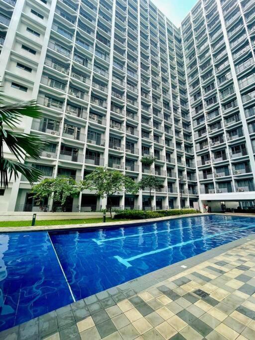 Fully Equipped 1Br Condo At Shore2 Near To Moa Manila Kültér fotó